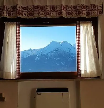 Paradis Entre Le Ciel Et Les Montagnes Apartman
