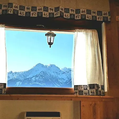 Paradis Entre Le Ciel Et Les Montagnes * Verrayes